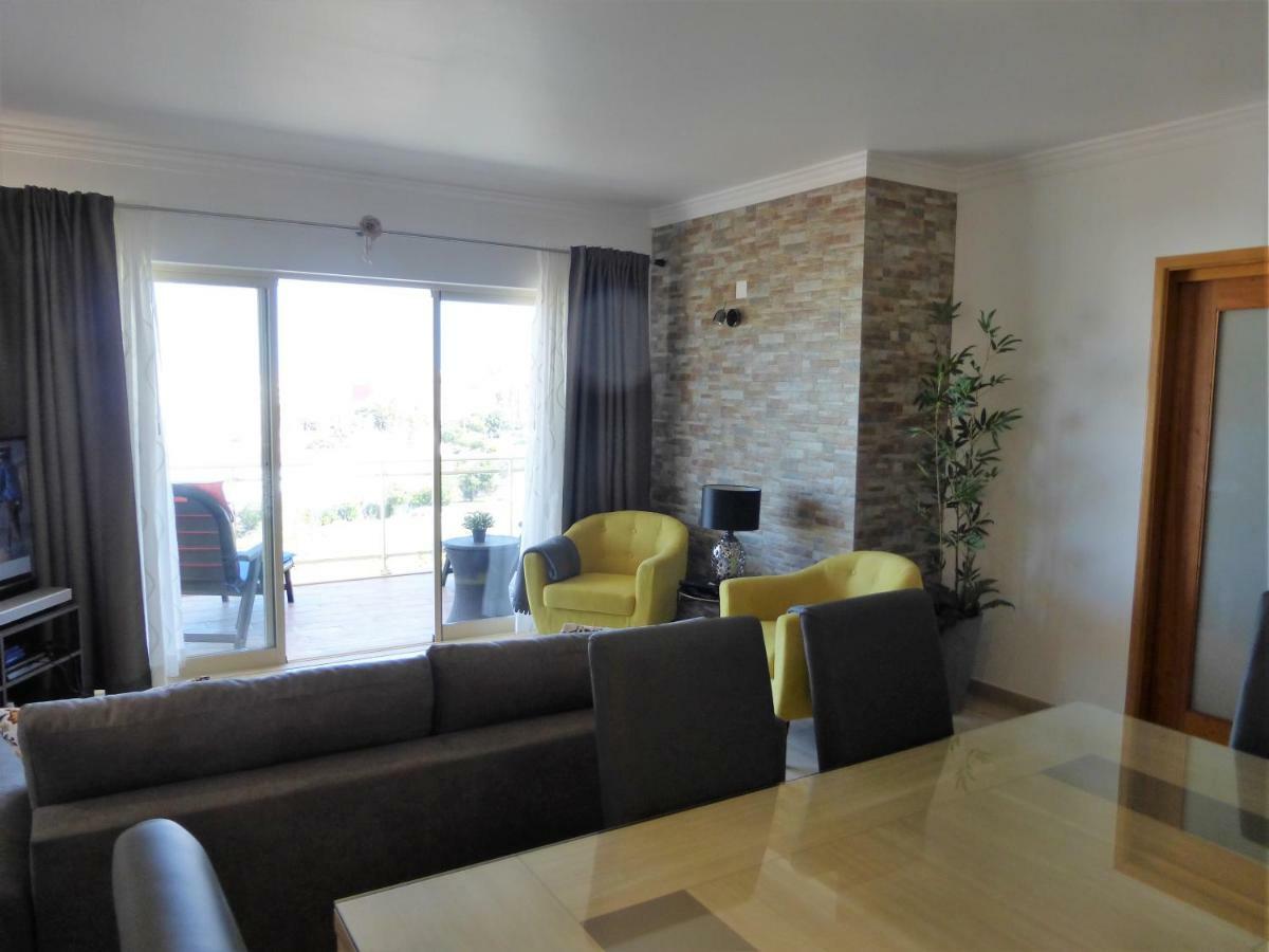 Lucas' House Apartment ลากอส ภายนอก รูปภาพ