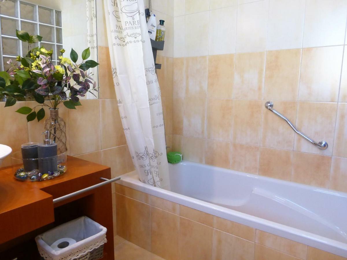 Lucas' House Apartment ลากอส ภายนอก รูปภาพ